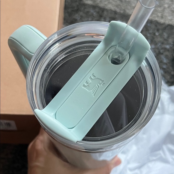 Stanley - Picture 4 of 8